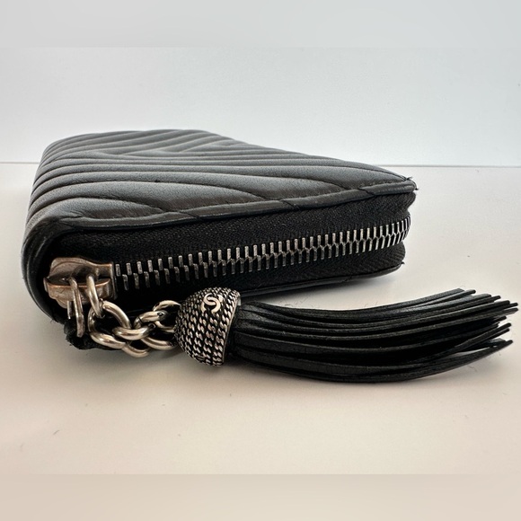 Chanel Black Calfskin Zippy Wallet with Iconic Tassel Detail & Gunmetal Hardware - Picture 12 of 13